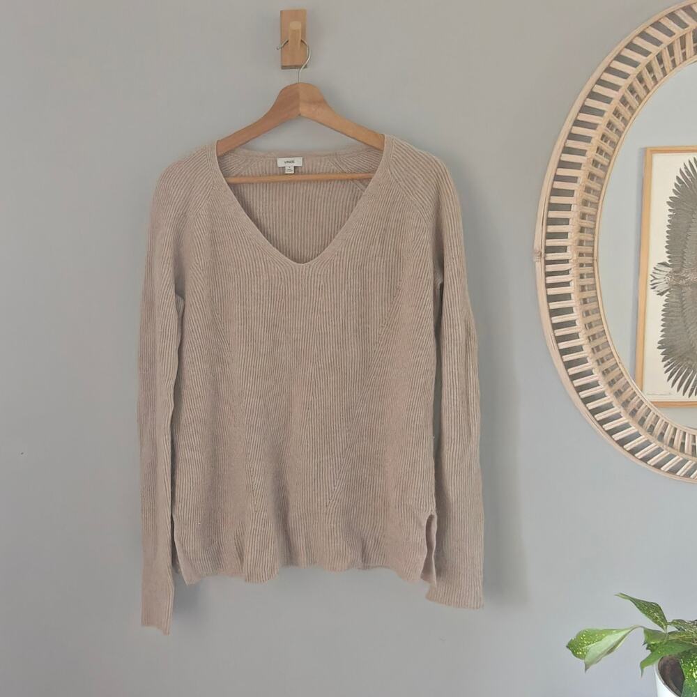 Vince Ribbed Wool Cashmere V-Neck Sweater Oatmeal Beige M EUC